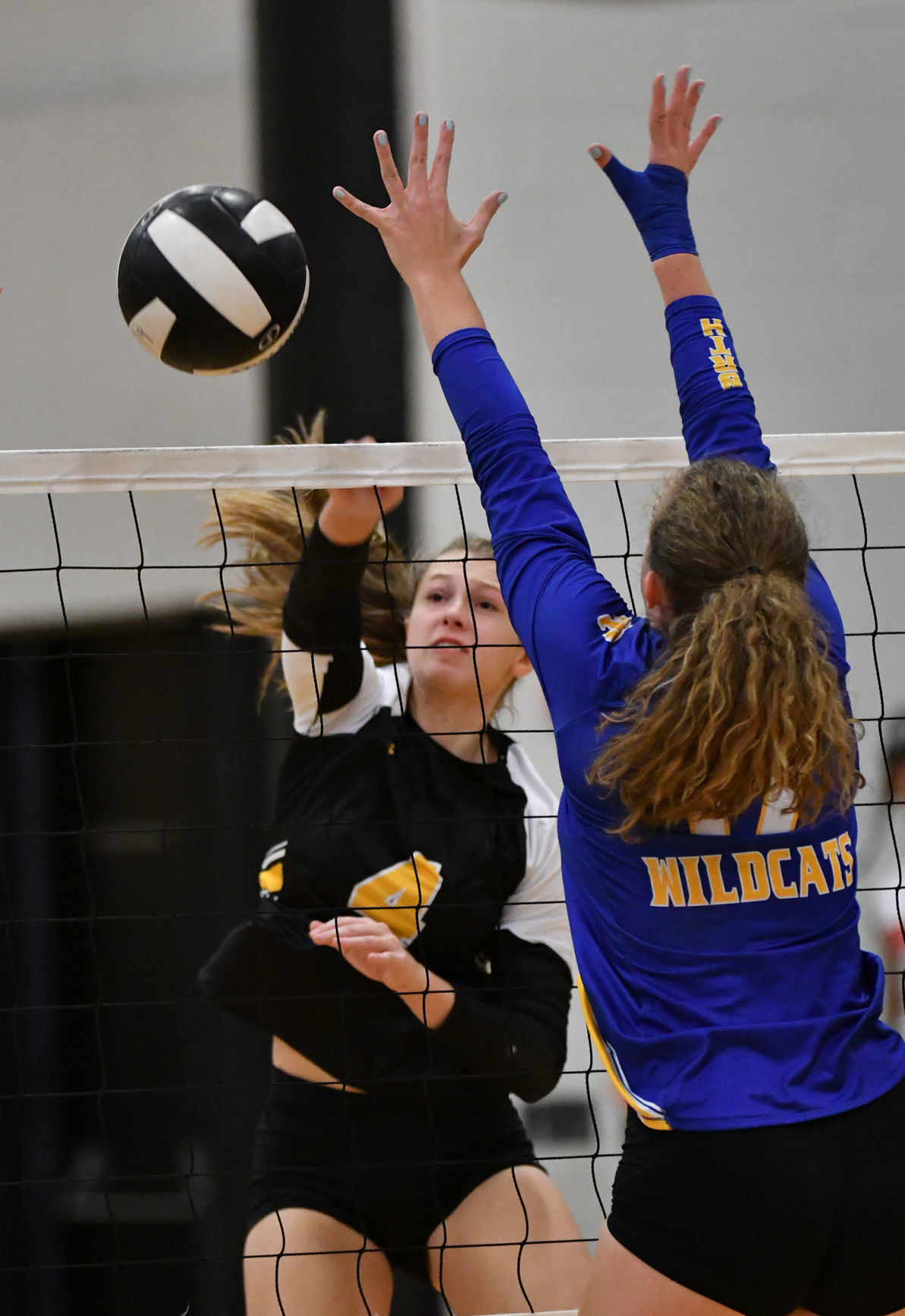 Davenport North vs Bettendorf volleyball